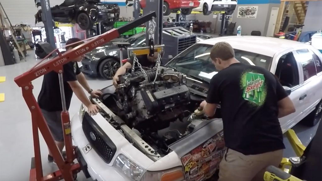 Crown Vic with a Shelby GT500 Supercharged V8 Part 2 Engine Swap Depot