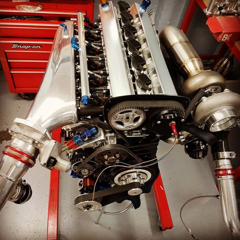 Nissan R32 GTR with a 1000+ whp Turbo 2.8 L Inline-Six ...