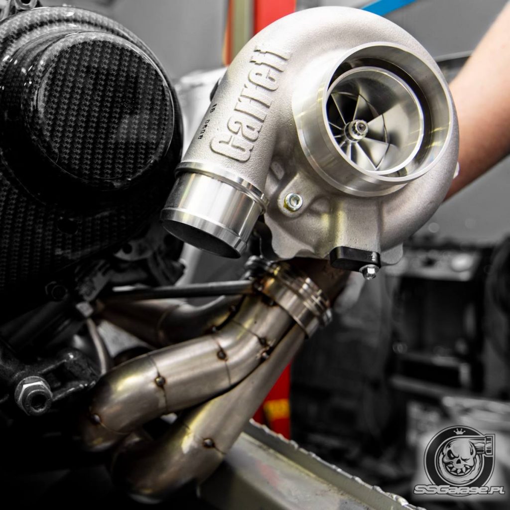 Nissan 200SX with a 1003 hp Twin-Turbo 3UZ V8 - engineswapdepot.com