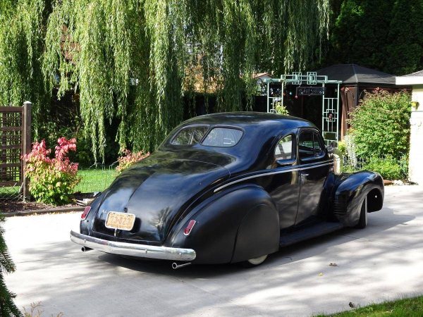 1940 Nash LaFayette with a Chevy 327 V8
