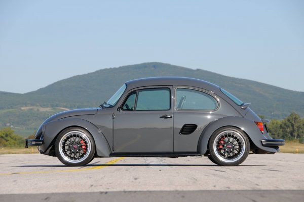 1973 Beetle with a Porsche Boxster chassis and powertrain