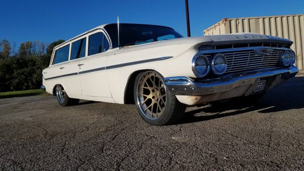 1961 Chevy Parkwood wagon with a supercharged LT4 V8
