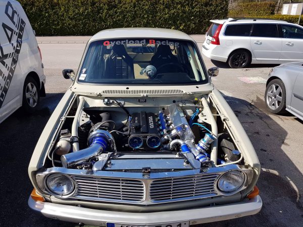 1975 Volvo 242 with a turbo B230 inline-four