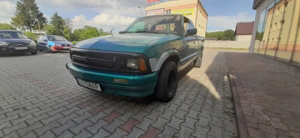 Chevy S10 with a BMW M57 turbo diesel inline-six