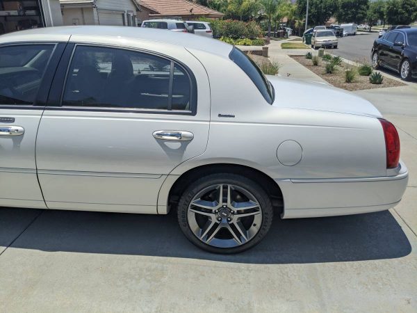 2003 Lincoln Town Car with a supercharged 4.6 L V8
