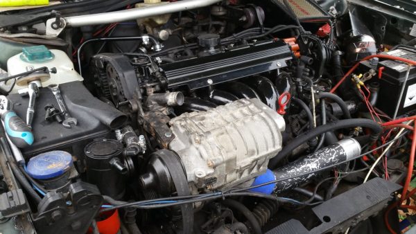 Twin-Engine Volvo 850 with a twin-charged inline-five