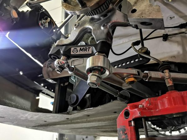 BMW E36 race car suspension