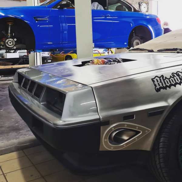 DeLorean with a LSx V8