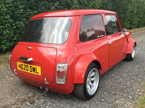 Classic Mini with two Yamaha R1 engines