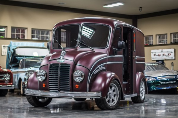 1955 Divco truck with a 5.7 L Hemi V8 and Ram 4WD chassis