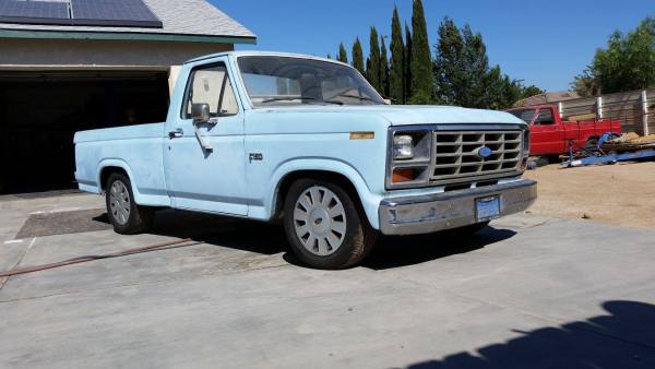 1985 Ford F-150 with a 2008 Crown Vic chassis and powertrain
