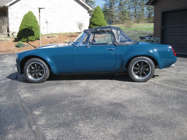 1967 MGB with a supercharged Ecotec inline-four