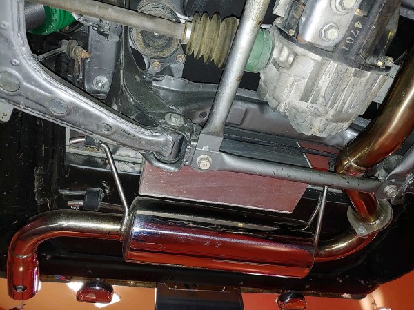 Mazda Miata engine, transmission, and diff on a 1961 Morris Minor Traveller