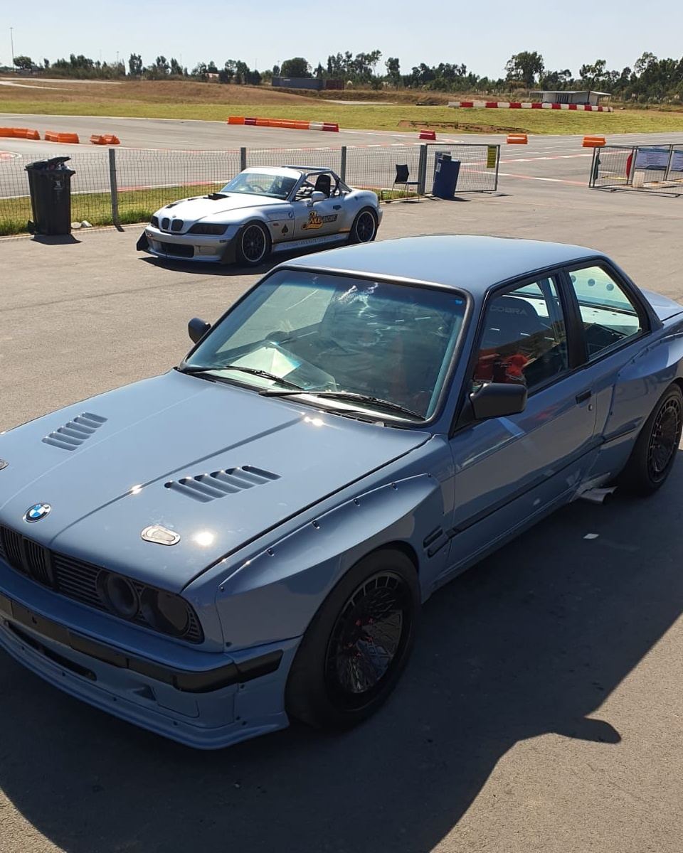 Supercharged V8 BMW E30