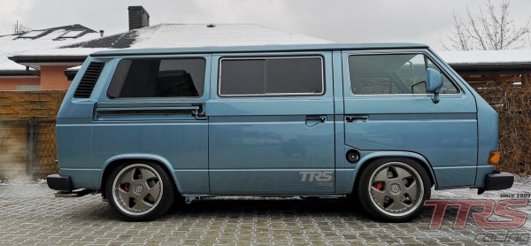 VW Caravelle T3 Transporter built by TRS Racing with a turbo EJ20 flat-four