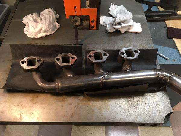 exhaust manifold for a 302 ci Ford V8 going into a Pinto