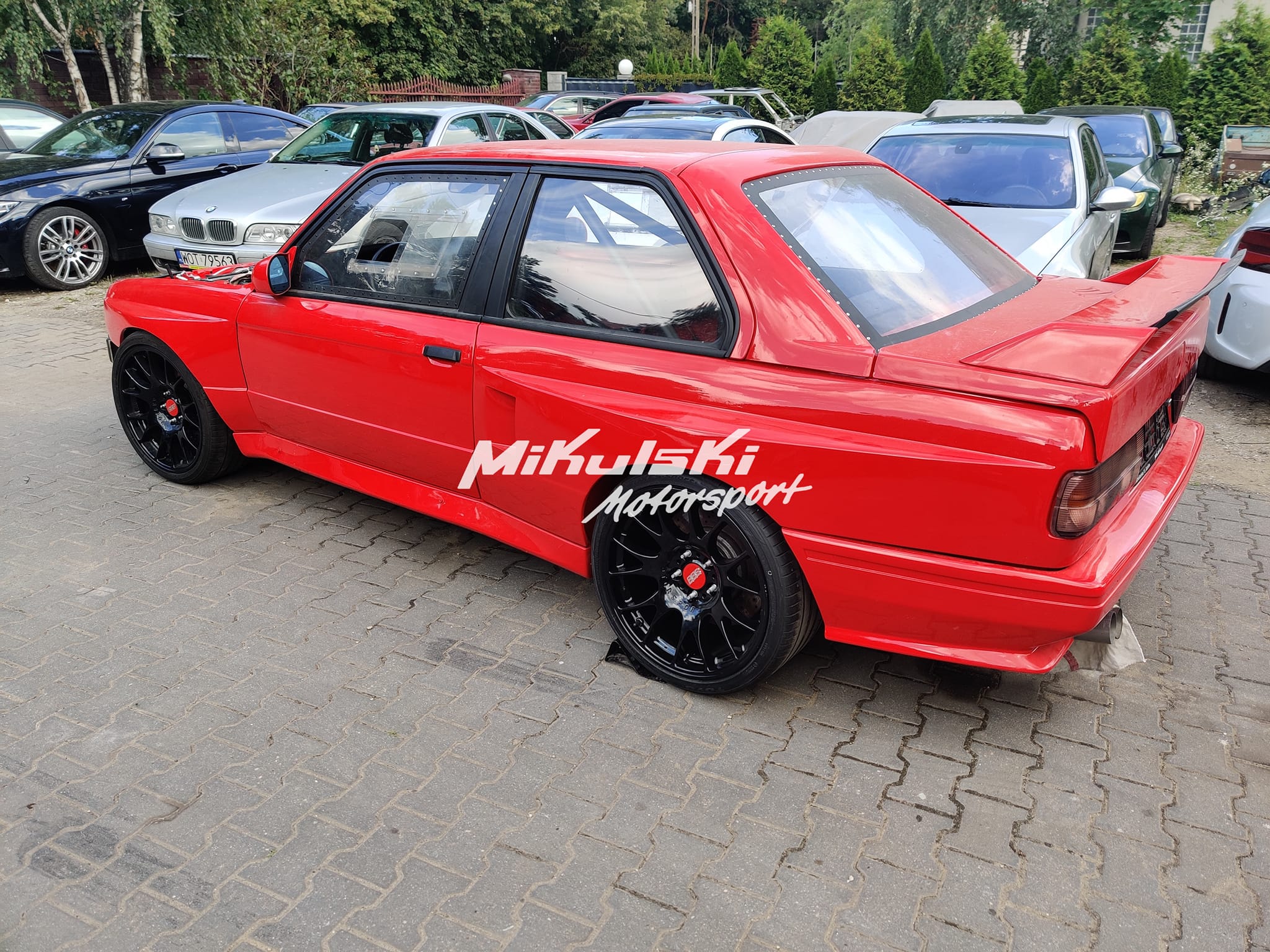 Twin-Turbo V12 BMW E30 by Mikulski Motorsport